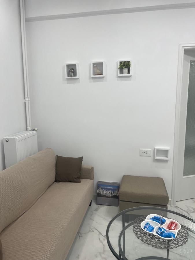 White Apartment 아테네 외부 사진